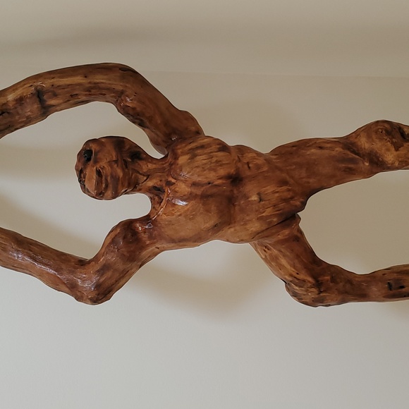 Amazing Al One Piece Wood Carved Sculpture - Picture 2 of 10